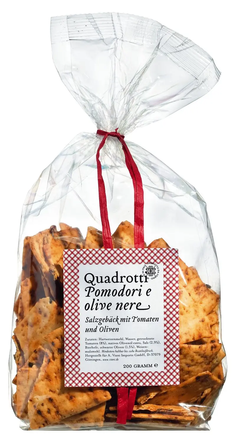 Quadrotti con Pomodori secchi e olive, Salzgebäck mit getrockneten Tomaten und schwarzen Oliven