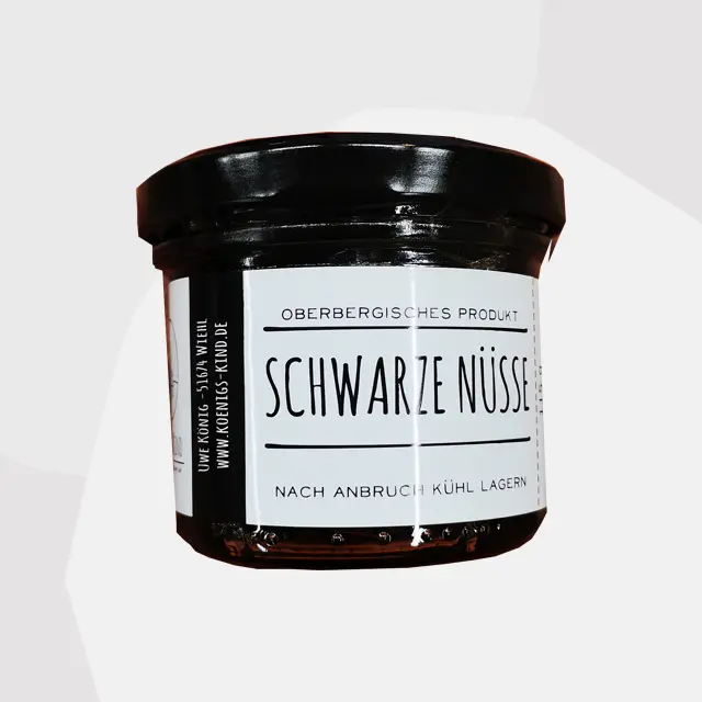 Schwarze Nüsse