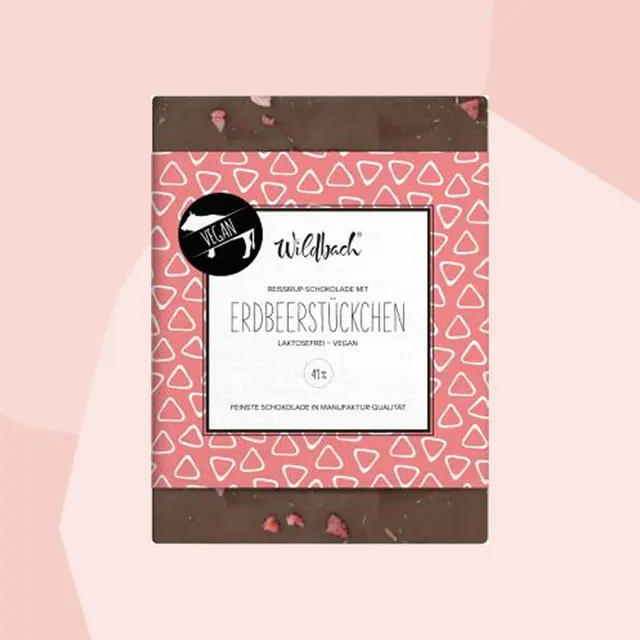 Vegane Schokolade mit Erdbeeren