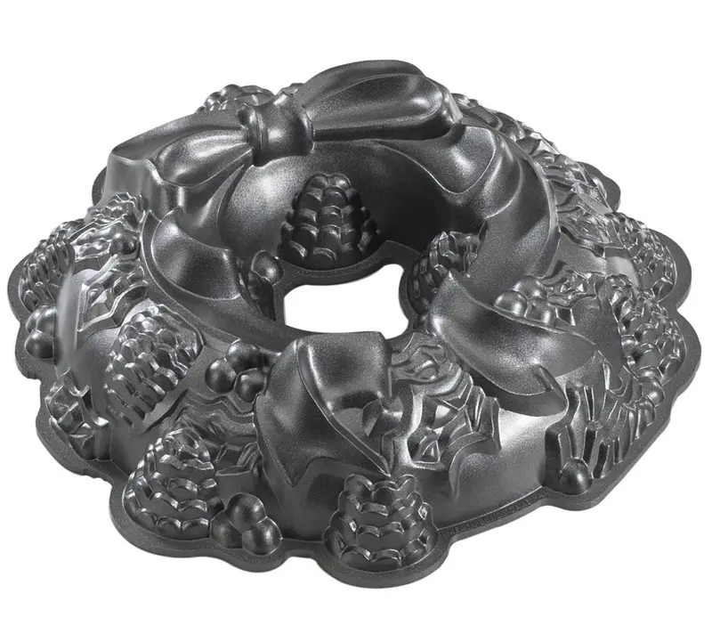 Weihnachtskranz Backform von Nordic Ware